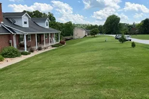 66599 Anna Dr, St Clairsville, OH 43950 - Photo 3