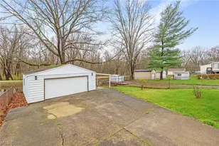 1332 Carnegie Ave, Akron, OH 44314 - Photo 29