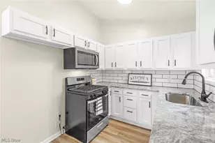 1332 Carnegie Ave, Akron, OH 44314 - Photo 9
