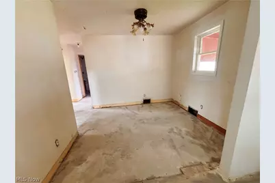 201 Heights Street, Weirton, WV 26062 - Photo 9