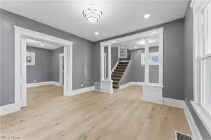 2235 Winfield Way NE, Canton, OH 44705 - Photo 7