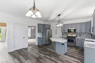 11678 Dunham Rd, Sagamore Hills, OH 44067 - Photo 9
