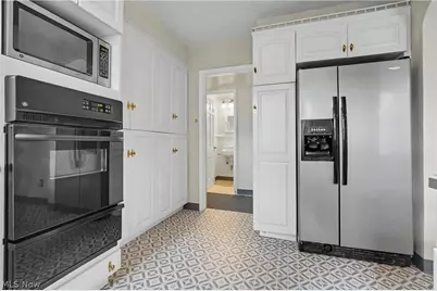 3396 Dorchester Road, Huber Heights, OH 44120 - Photo 19