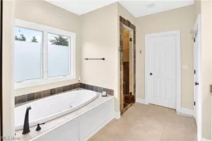 2307 Angela Vista Dr, Hinckley, OH 44233 - Photo 27