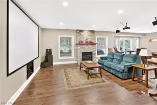2307 Angela Vista Dr, Hinckley, OH 44233 - Photo 31