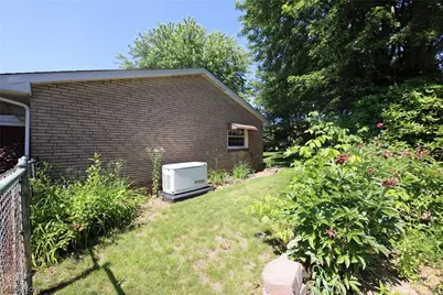 136 Marie Ave., Weirton, WV 26062 - Photo 5