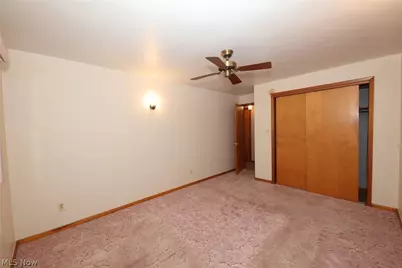 136 Marie Ave., Weirton, WV 26062 - Photo 17