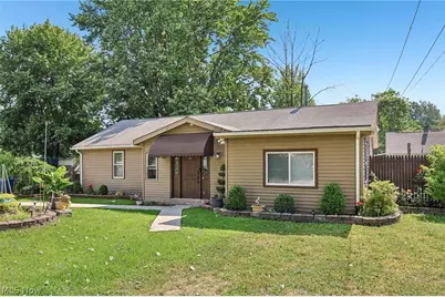 912 Maplewood Avenue, Painesville Twp, OH 44077 - Photo 3