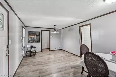 912 Maplewood Avenue, Painesville Twp, OH 44077 - Photo 9