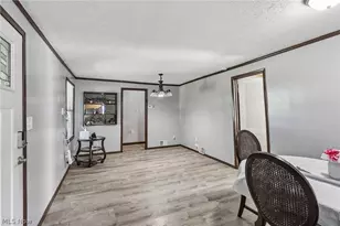 912 Maplewood Ave, Painesville Twp, OH 44077 - Photo 9