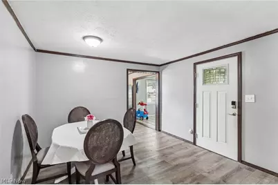 912 Maplewood Avenue, Painesville Twp, OH 44077 - Photo 11