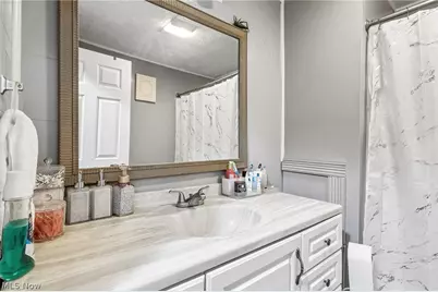 912 Maplewood Avenue, Painesville Twp, OH 44077 - Photo 31
