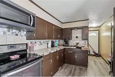 912 Maplewood Avenue, Painesville Twp, OH 44077 - Photo 19