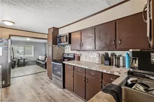 912 Maplewood Ave, Painesville Twp, OH 44077 - Photo 17