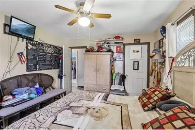 912 Maplewood Avenue, Painesville Twp, OH 44077 - Photo 27