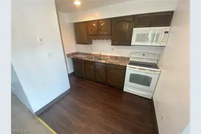 101 Wildwood Drive #4, Follansbee, WV 26037 - Photo 5