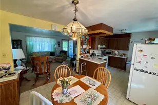 358 Hedges St, Hopedale, OH 43976 - Photo 5