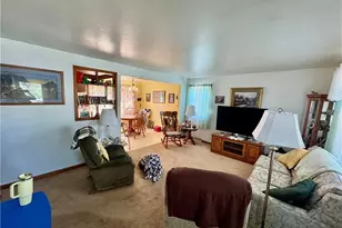358 Hedges St, Hopedale, OH 43976 - Photo 3