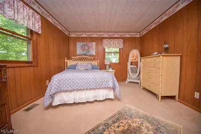 1683 Ridge Road, Hinckley, OH 44233 - Photo 23