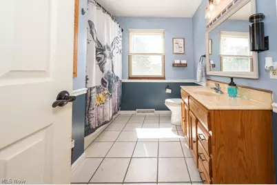 7308 Lake O Springs Avenue NW, North Canton, OH 44720 - Photo 17