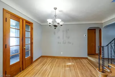 251 E 286th Street, Willowick, OH 44095 - Photo 11