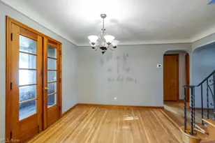 251 E 286th St, Willowick, OH 44095 - Photo 11