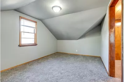 251 E 286th Street, Willowick, OH 44095 - Photo 23