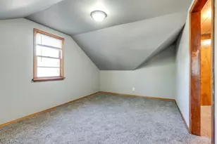 251 E 286th St, Willowick, OH 44095 - Photo 23