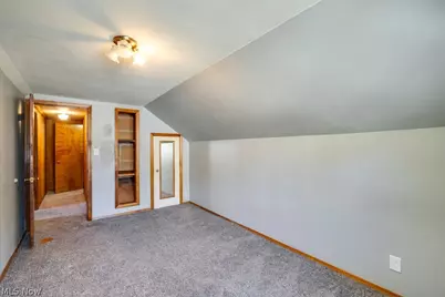 251 E 286th Street, Willowick, OH 44095 - Photo 25