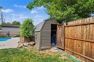 806 Tallkron Dr, Akron, OH 44305 - Photo 39