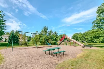 9072 Devonshire Drive, Olmsted Falls, OH 44138 - Photo 35