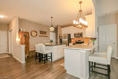 9072 Devonshire Drive, Olmsted Falls, OH 44138 - Photo 5