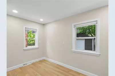 617 E 118th Street, Loveland, OH 44108 - Photo 13