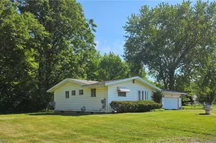 2980 Bauker Ln, Youngstown, OH 44505 - Photo 3