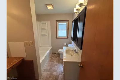 1274 Eastwood Avenue, Akron, OH 44305 - Photo 13