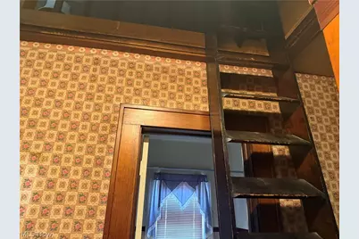 1011 Chalker Street, Akron, OH 44310 - Photo 9