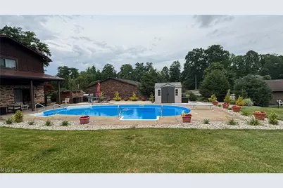 2648 Connecticut Court, Uniontown, OH 44685 - Photo 7