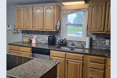 387 Stable Drive, LaGrange, OH 44050 - Photo 5