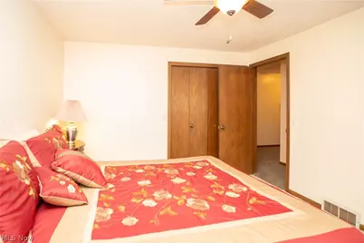 11507 Lela Avenue NW, Uniontown, OH 44685 - Photo 35