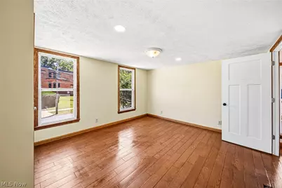 160 W Jackson Street, Painesville, OH 44077 - Photo 27