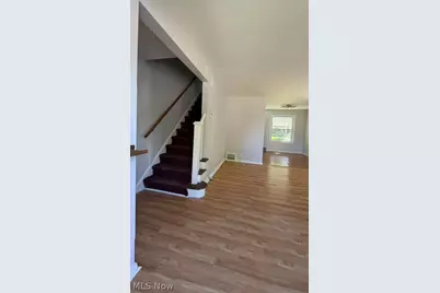 1527 Babbitt Road, Euclid, OH 44132 - Photo 9