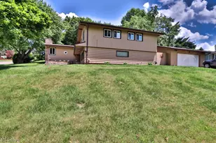 1601 Marion Dr, Coshocton, OH 43812 - Photo 3