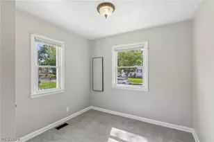 791 Eugene St, Akron, OH 44306 - Photo 13
