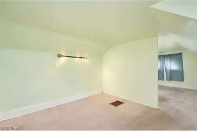 939 Lovers Lane, Akron, OH 44306 - Photo 15