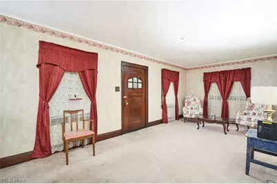 939 Lovers Lane, Akron, OH 44306 - Photo 7