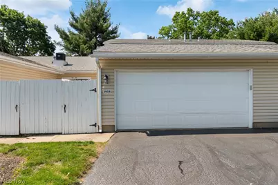 3954 Townhouse Lane, Uniontown, OH 44685 - Photo 25