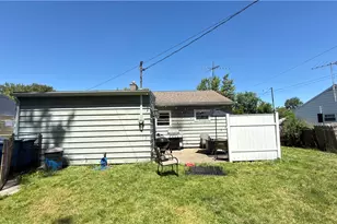4217 Riverside Dr, Lorain, OH 44055 - Photo 11