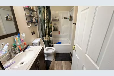 4217 Riverside Drive, Lorain, OH 44055 - Photo 5