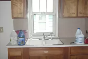 897 Richmond St, Akron, OH 44306 - Photo 7