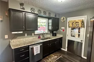 693 Hollywood Ave, Sheffield, OH 44054 - Photo 13